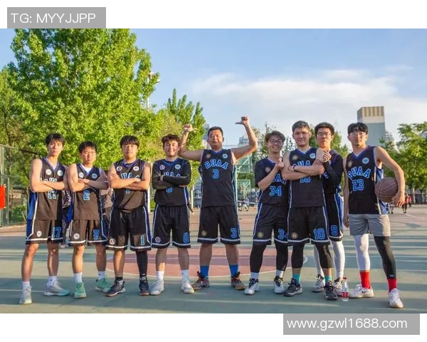 余嘉豪的成长之路与篮球梦想：从少年到职业球员的奋斗历程