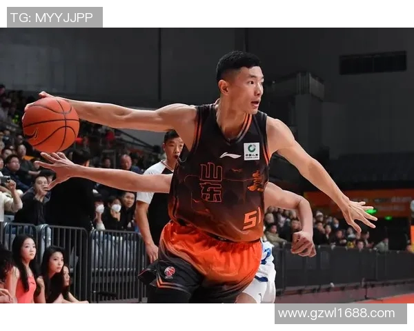 陈林坚的篮球之路：从青涩少年到职业赛场的辉煌蜕变